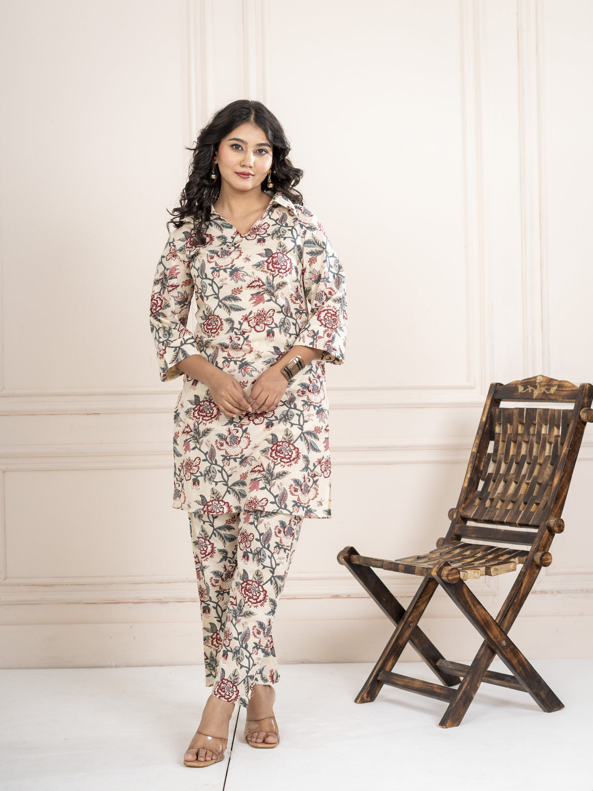 Gulnaaz Kurta Set - Photo 3
