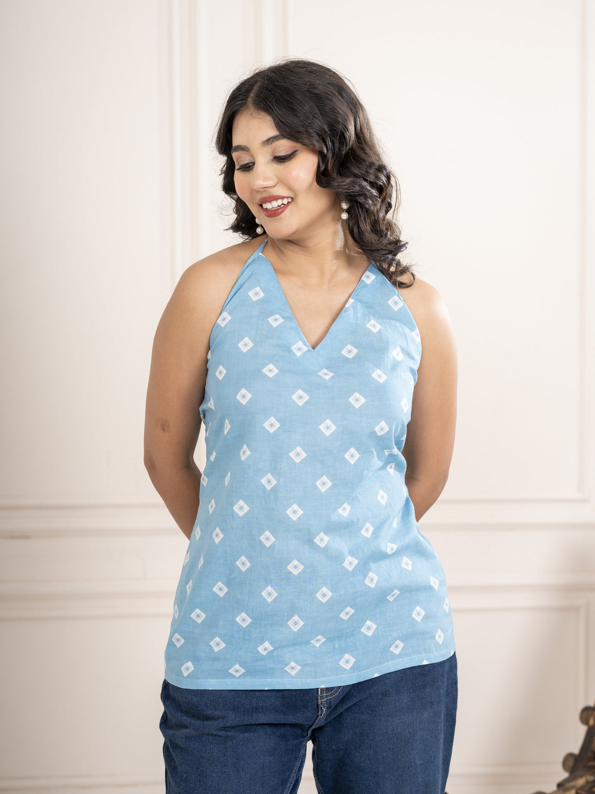 Noor-e-Neel Backless Short Kurti - Photo 6